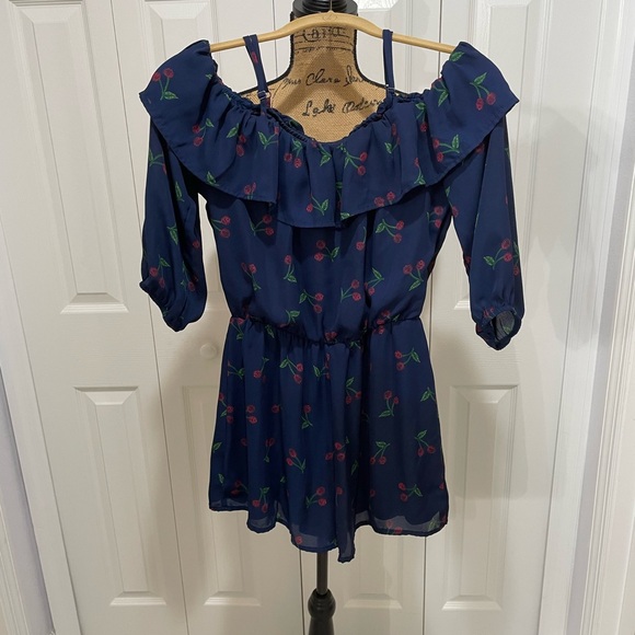 As U Wish Pants - As U Wish Navy Shorts Romper with Floral Print Sz Sm = 4/6